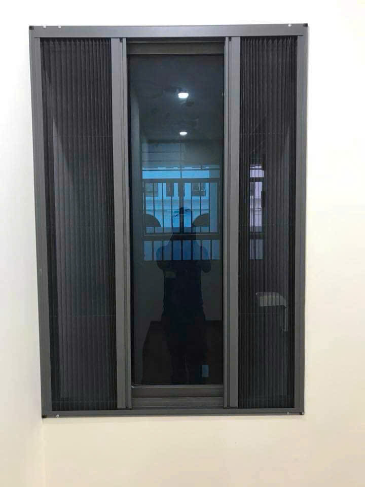 Cửa lưới xếp gọn 2 cánh chống muỗi cho cửa sổ